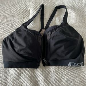 Victoria’s Secret Knockout Sports Bra Black w/ Mesh Detail